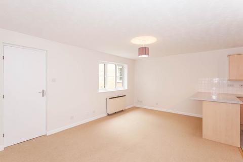 2 bedroom apartment to rent, Bishops Court, Marston, OX3 0TZ