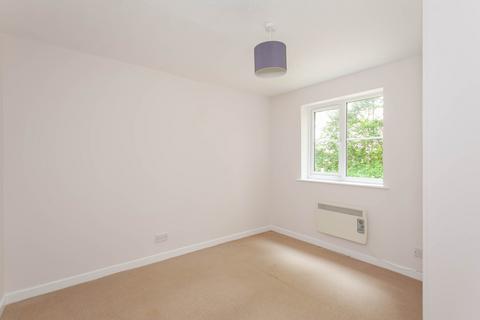 2 bedroom apartment to rent, Bishops Court, Marston, OX3 0TZ