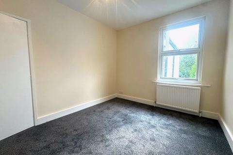 2 bedroom apartment to rent, Ritches Road, London