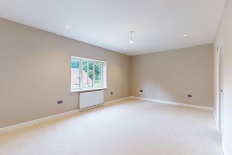 4 bedroom detached house for sale, Shrubbery Road, Telford, TF1