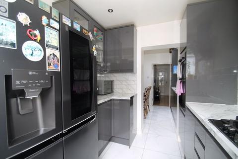 3 bedroom terraced house for sale, Masons Avenue, Harrow