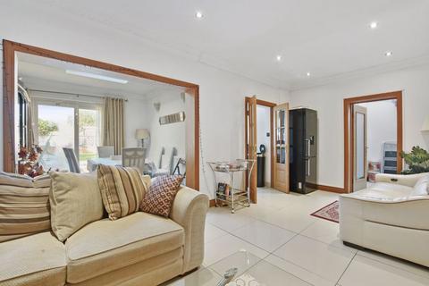 5 bedroom semi-detached house for sale, Headstone Gardens, Harrow