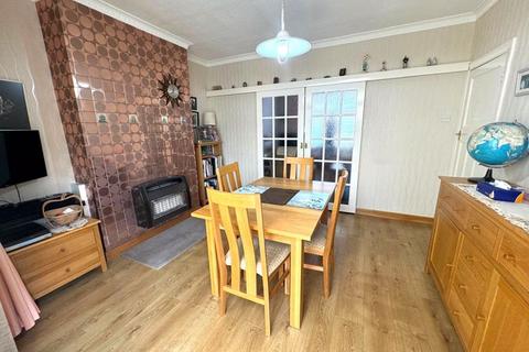 2 bedroom semi-detached house for sale, Bretton Gardens, Cochrane Park