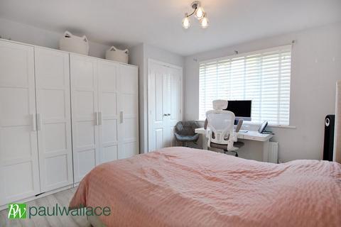 2 bedroom flat for sale, Watery Lane, Turnford