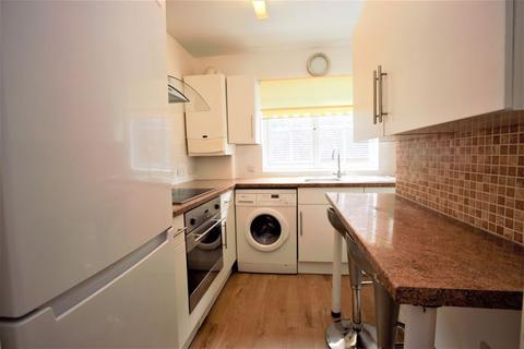 2 bedroom flat to rent, Uppingham Avenue, Stanmore HA7