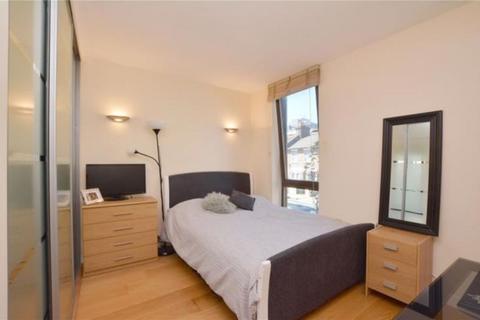 2 bedroom flat to rent, Woolwich Road, London SE10