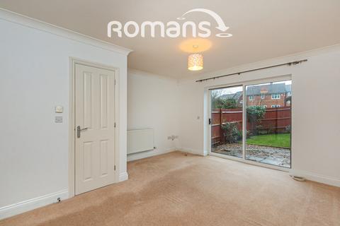 2 bedroom detached house to rent, East Hundreds, Fleet