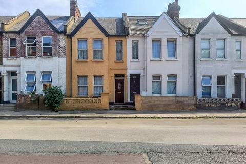 3 bedroom terraced house for sale, Winchelsea Road