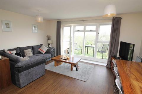 2 bedroom apartment to rent, Millward Drive, Fenny Startford