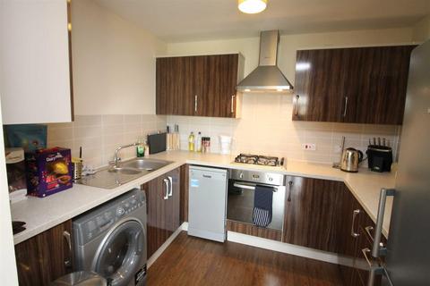 2 bedroom apartment to rent, Millward Drive, Fenny Startford