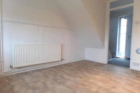 3 bedroom terraced house to rent, Beetons Way, Bury St Edmunds, IP32