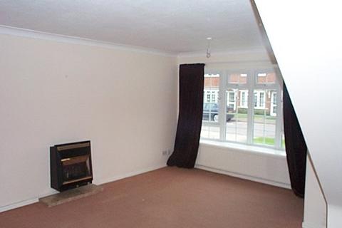 2 bedroom end of terrace house to rent, Juxon Close, Chichester PO19