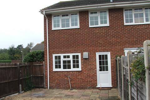 2 bedroom end of terrace house to rent, Juxon Close, Chichester PO19