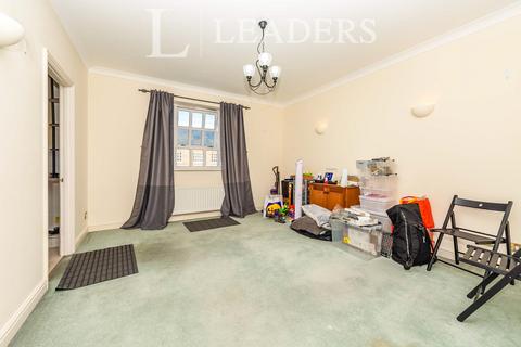 2 bedroom apartment to rent, Milliners Court