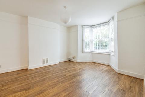 1 bedroom flat to rent, Woodsome Road, NW5