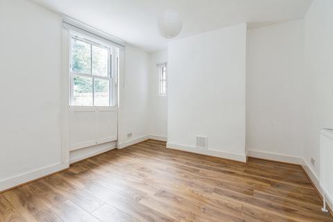 1 bedroom flat to rent, Woodsome Road, NW5