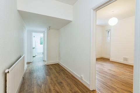 1 bedroom flat to rent, Woodsome Road, NW5