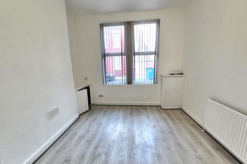 2 bedroom terraced house to rent, Wykeham Street, Liverpool L4