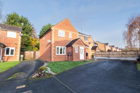 3 bedroom semi-detached house for sale, Green Park Road, Bromsgrove. B60