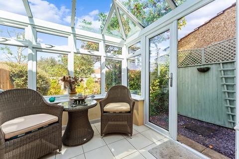 38 Merrilands Road, Worcester Park, KT4 8NX