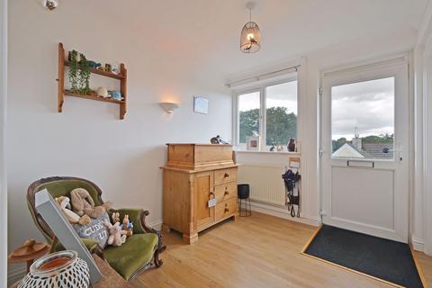 48 Midway Drive, Truro, TR1 1NQ