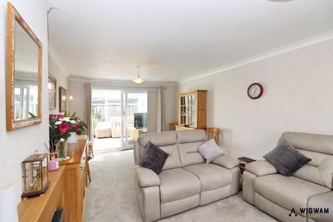 3 bedroom detached bungalow for sale, Harrison Close, Sproatley, HU11