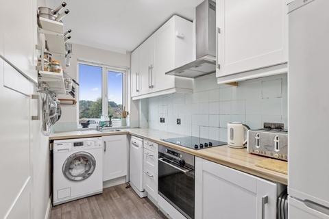 107 Speer Road, Thames Ditton, KT7 0PT