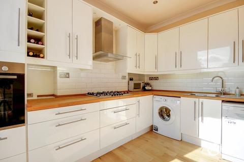 4 bedroom apartment for sale, Old Park Road, Palmers Green, N13