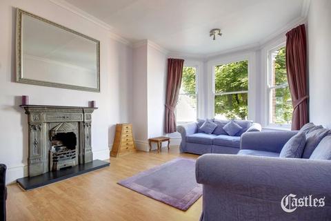 4 bedroom apartment for sale, Old Park Road, Palmers Green, N13