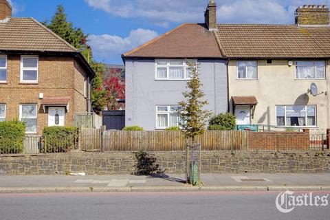 3 bedroom terraced house for sale, White Hart Lane, London N17