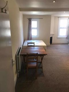 Studio to rent, Modern Studio flat to let in Bedford