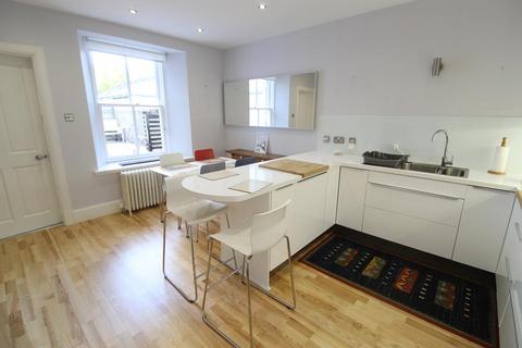 2 bedroom flat to rent, Don Street, Old Aberdeen, AB24