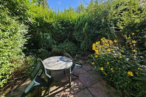 20 Ascot Close, Birmingham, B16 9EY