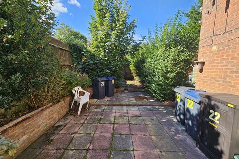 20 Ascot Close, Birmingham, B16 9EY