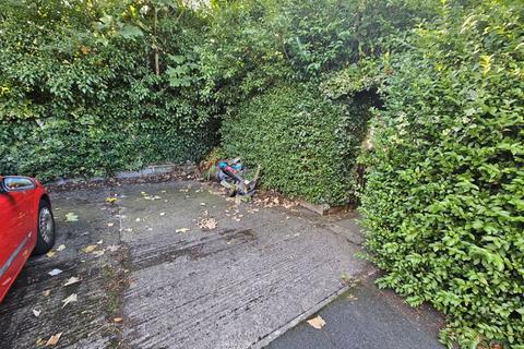 20 Ascot Close, Birmingham, B16 9EY