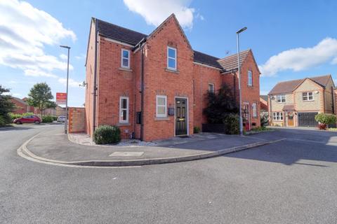 3 bedroom semi-detached house for sale, Queens Drive, Crowle