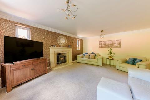 5 bedroom detached house for sale, Springvale Drive, Redditch B97