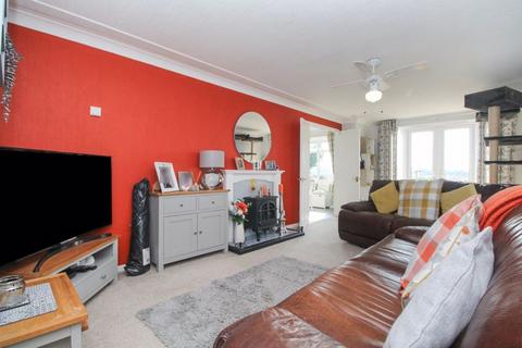 2 bedroom park home for sale, Woodland Drive, Bedford MK45