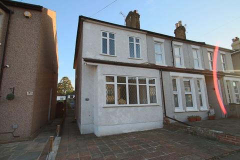 3 bedroom end of terrace house to rent, Standard Road, Bexleyheath DA6