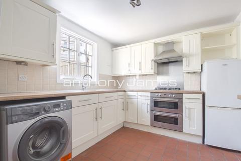 3 bedroom property to rent, East Terrace, Gravesend DA12