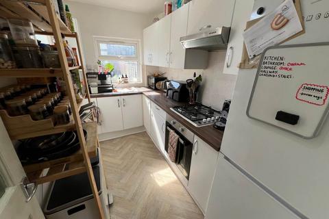 3 bedroom house to rent, Shrubland Road, Walthamstow, London