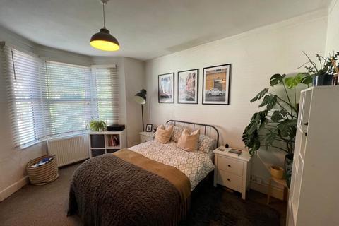 3 bedroom house to rent, Shrubland Road, Walthamstow, London