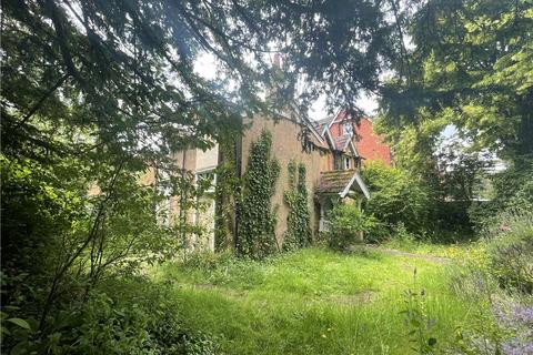 2 Lansdowne Road, Bedford, MK40 2BU