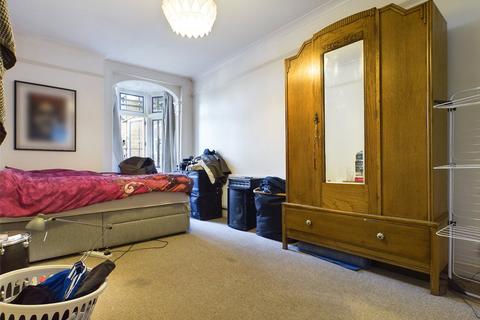 1 bedroom apartment to rent, Shawcross House, 235-237 Preston Road, East Sussex, BN1