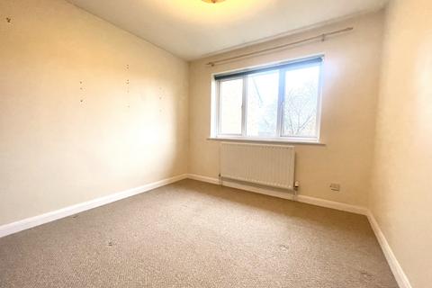 3 bedroom end of terrace house to rent, Cygnet Court, Fareham PO16