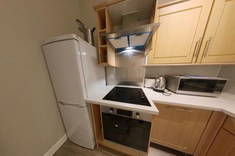 2 bedroom property to rent, Cathcart Place, Dalry, Edinburgh, EH11