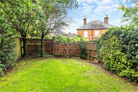 4 bedroom semi-detached house for sale, Greenham Road, Newbury, Berkshire, RG14