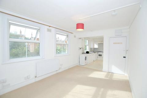 Studio to rent, Anerley Park, London, SE20