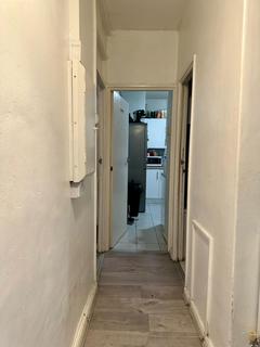 2 bedroom flat to rent, Lambeth Road, London SE11