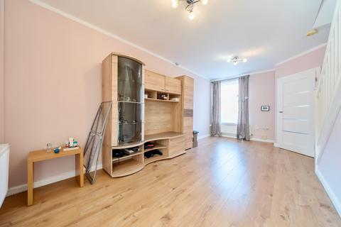 2 bedroom end of terrace house for sale, Fairburn Avenue, Crewe, Cheshire